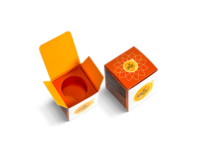 Cardboard boxes for cosmetic product packaging